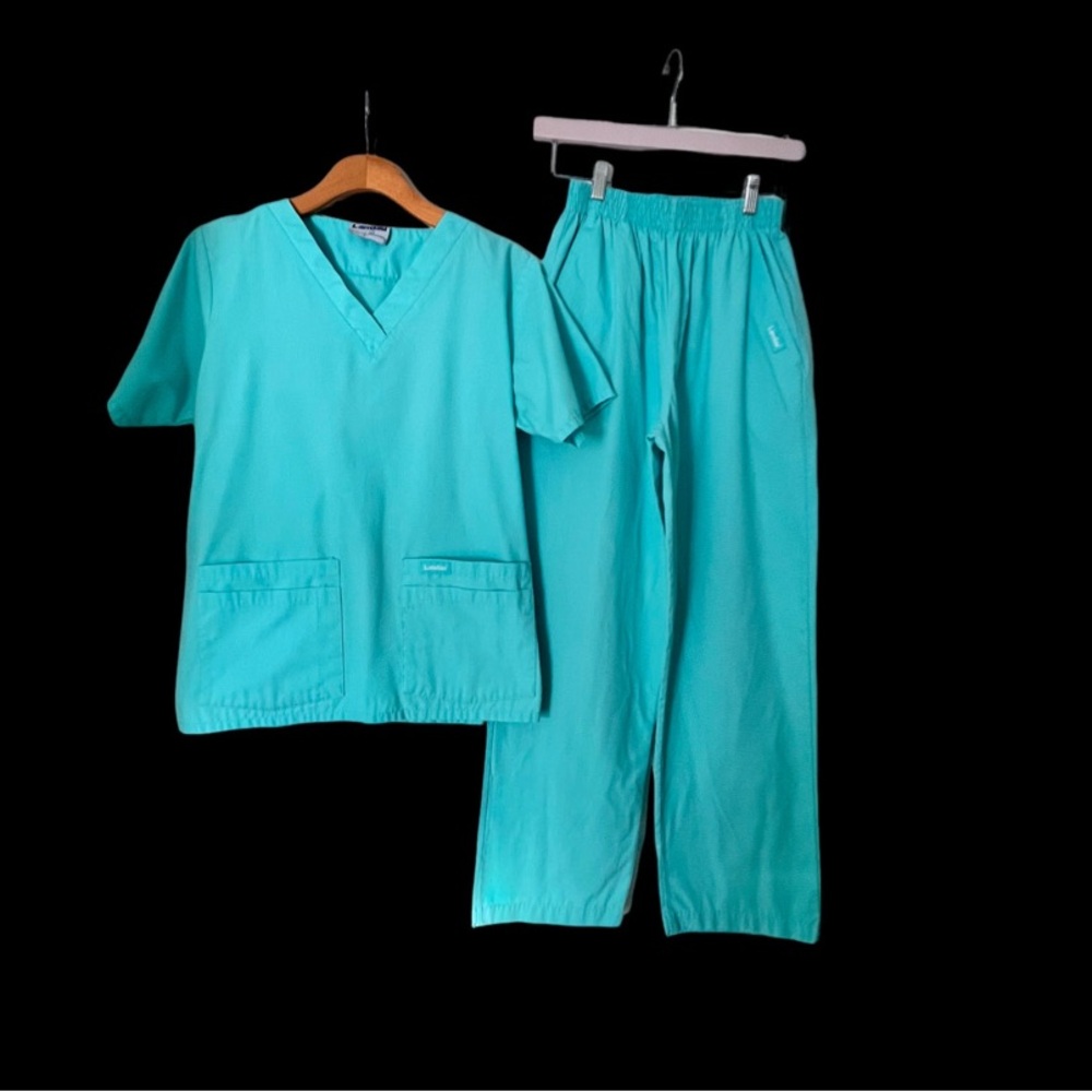 Landau Aqua or Pistachio Green Scrub Set Top Bottoms Size Medium - Picture 3 of 15